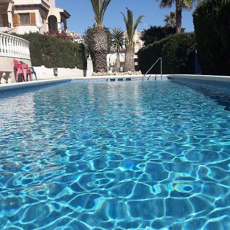Residencia Alhambra Los Cisnes 또레비에하 외부 사진