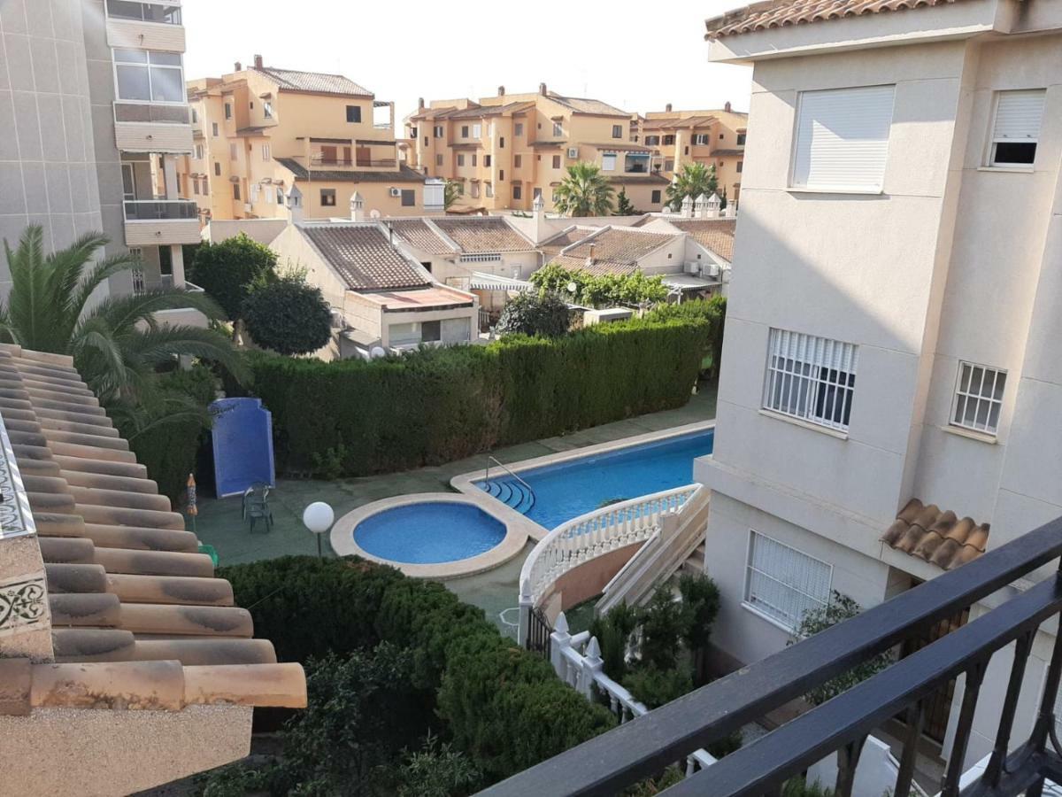 Residencia Alhambra Los Cisnes 또레비에하 외부 사진